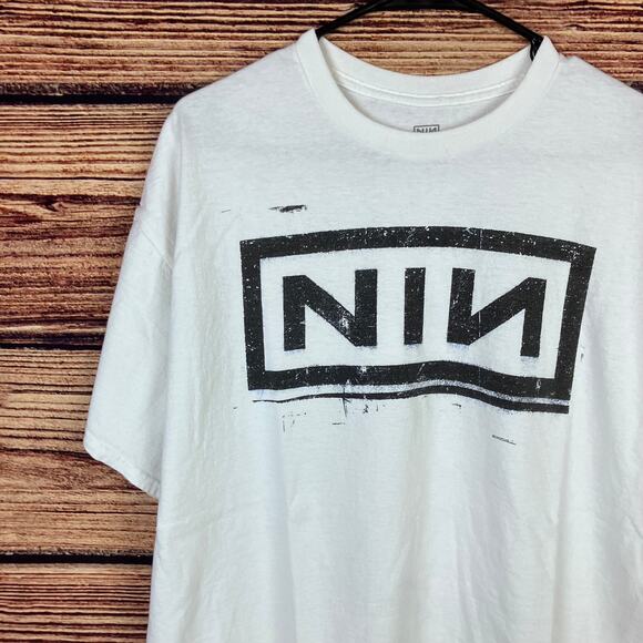 2022 Nine Inch Nails Fall United States Tour T-shirt - Picture 8 of 8